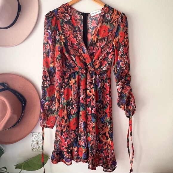 GOODNIGHT MACAROON AURORA LONG SLEEVE FLORAL DRESS size medium - Picture 4 of 10